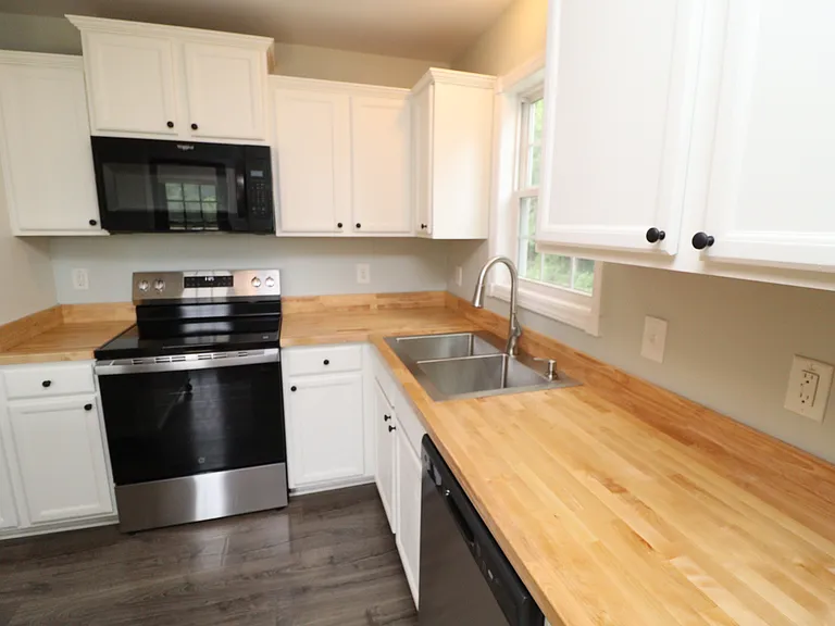 1041 Parkers Ridge Dr — Photo 10