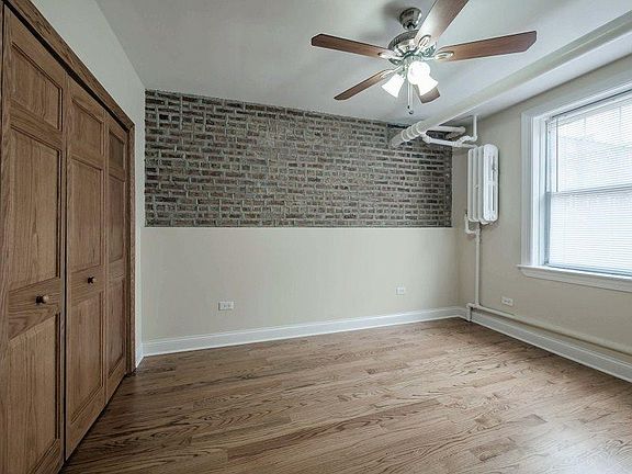 4th image of 4406 N Rockwell St