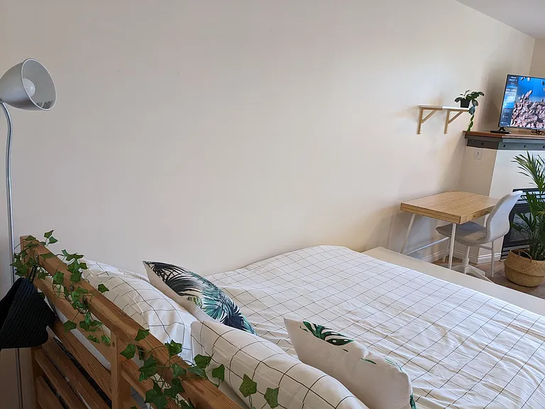 2375 Broadway W #19 — Photo 9