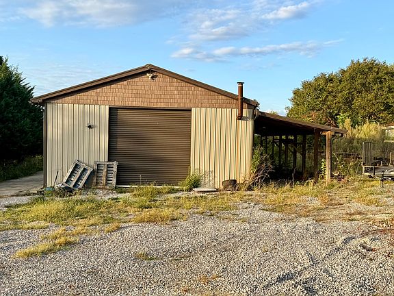 3rd image of 1739 Westward Rd