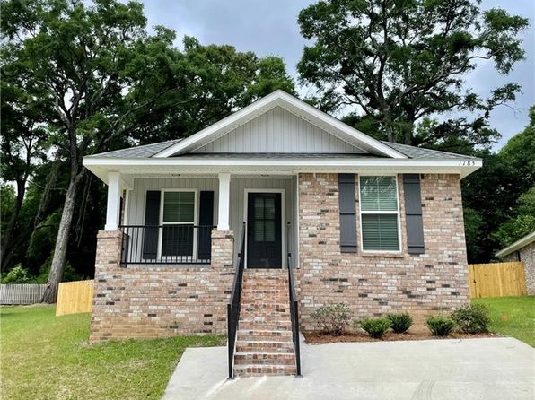 1185 Forest Glen Dr