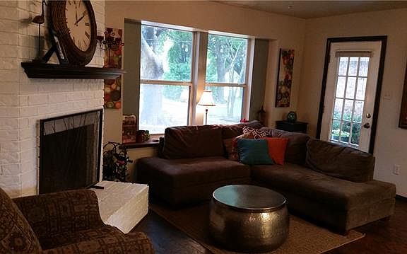 4th image of 1526 Melody Ln