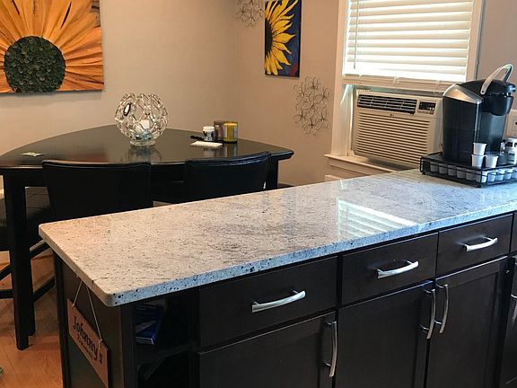 kitchen table seats 6 comfortably