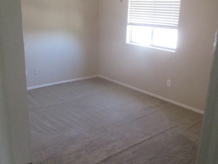4112 W Allen St — Photo 15