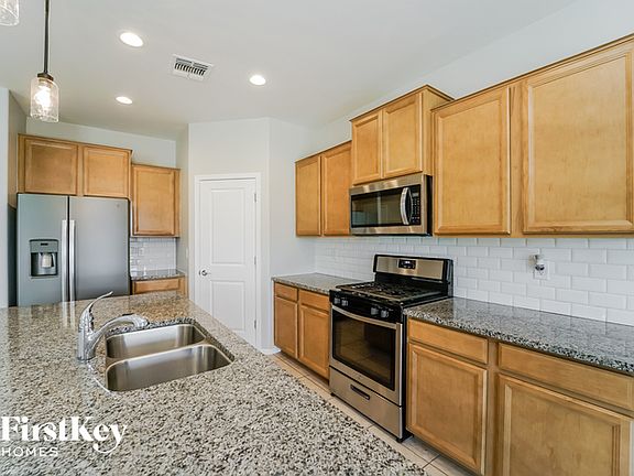 5th image of 12066 N Geary Ave