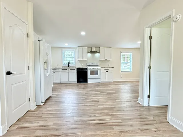 2729 Southern Aire Rd — Photo 4