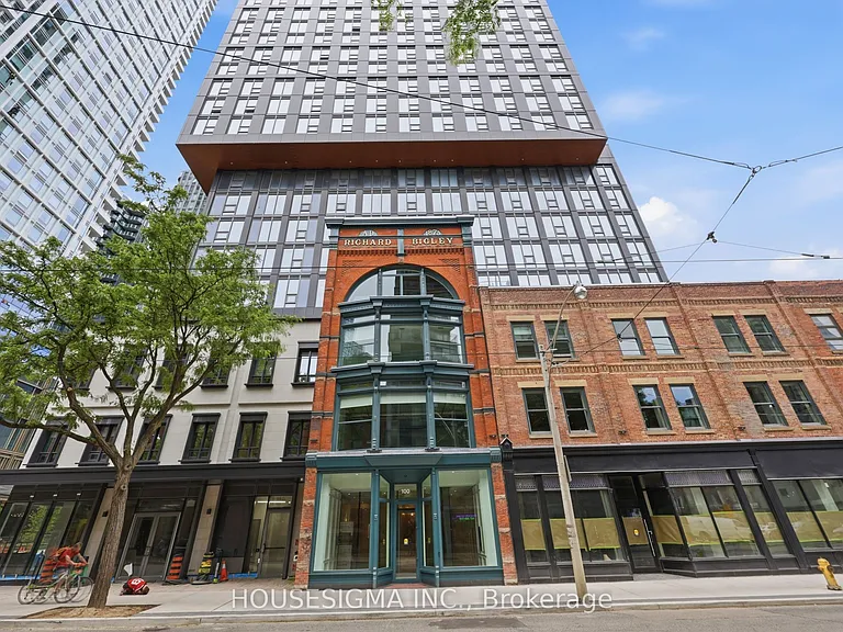 100 Queen St E #2706 — Photo 3