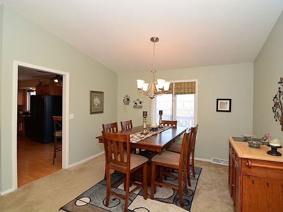 3rd image of 2855 Coventry Ln