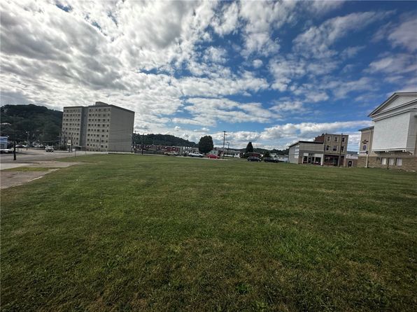1-4 S 4th St, Jeannette, PA 15644