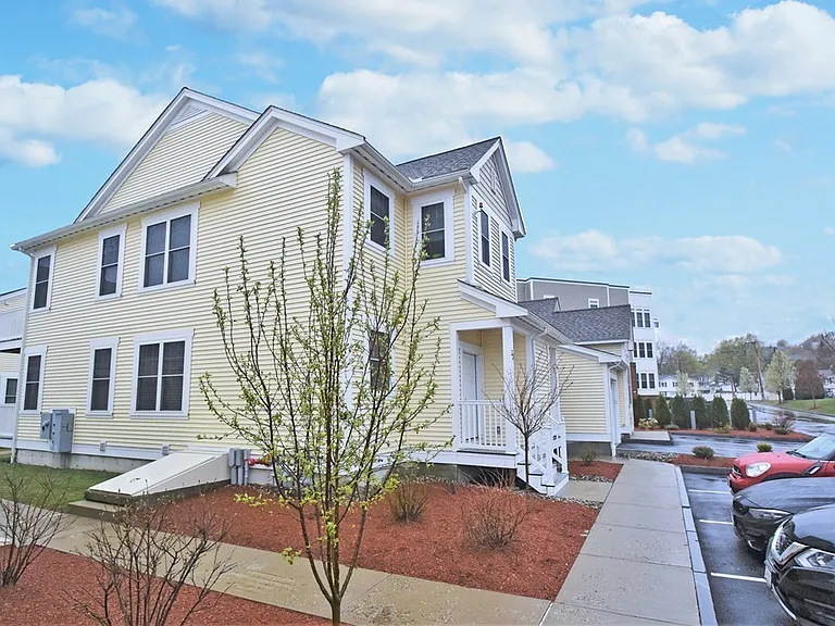 855 Main St #33 — Photo 16