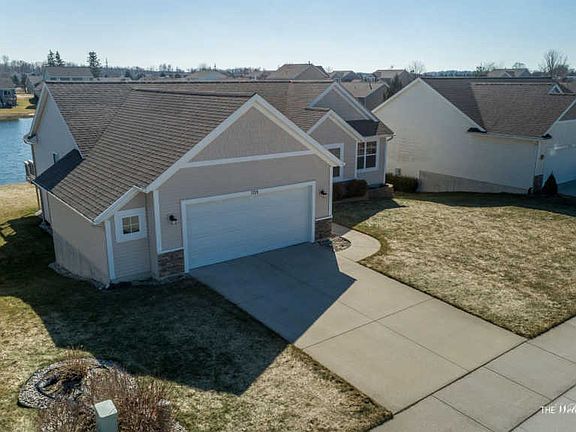 4th image of 7226 Blue Jay Dr