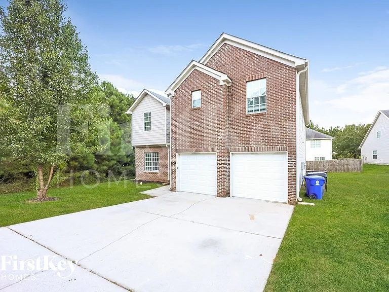 3308 Summer Brooke Ln — Photo 2