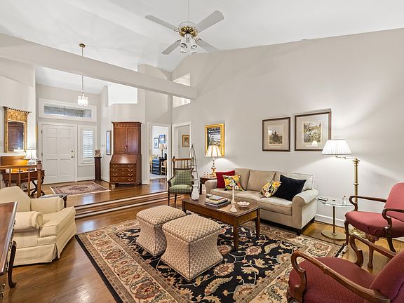 5th image of 2936 Tabor Oaks Ln