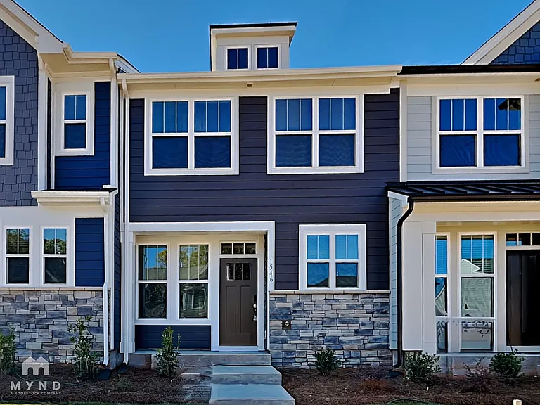 1546 Cedar Tree Dr — Photo 1