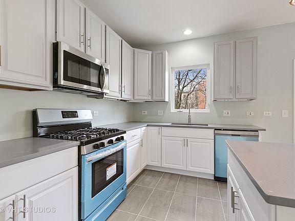 5th image of 710 E 51st St #710