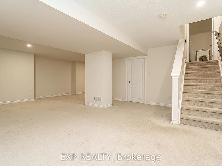 215 Rivertree St — Photo 23