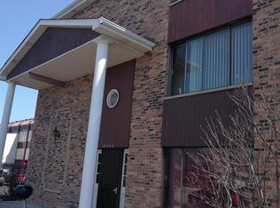 14743 Kenton Ave APT 2C, Midlothian, IL 60445