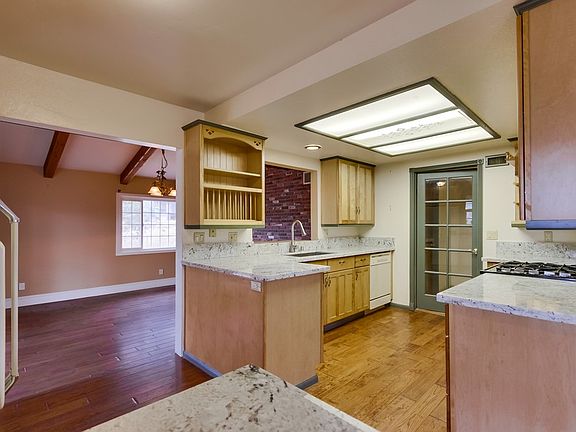 4th image of 8474 Vista Del Cajon Pl