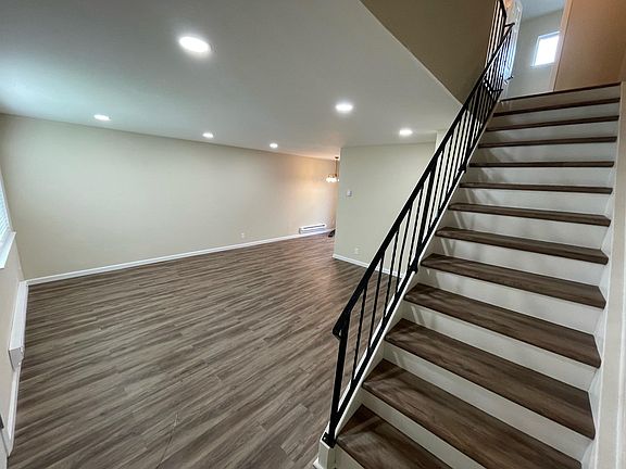 2nd image of 1624 Hollenbeck Ave #0