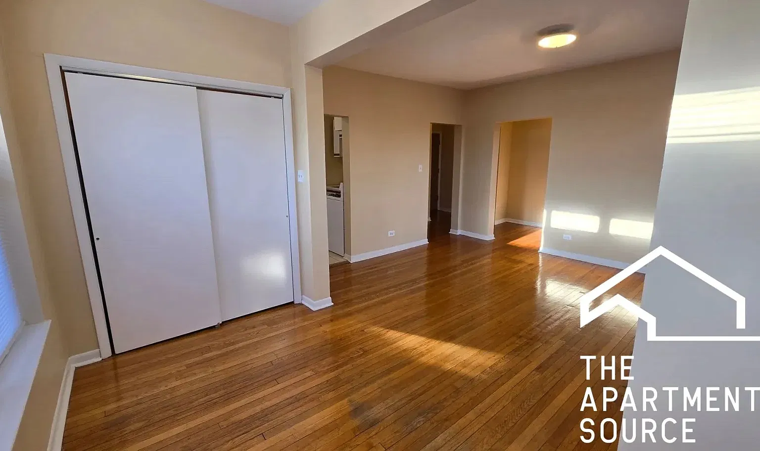 Studio, 550 sqft, $1,200 — Photo 3