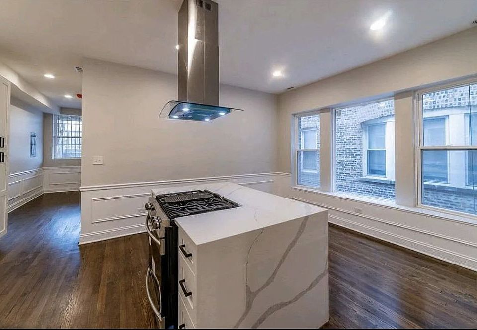 1st image of 5828 S Michigan Ave Unit 2
