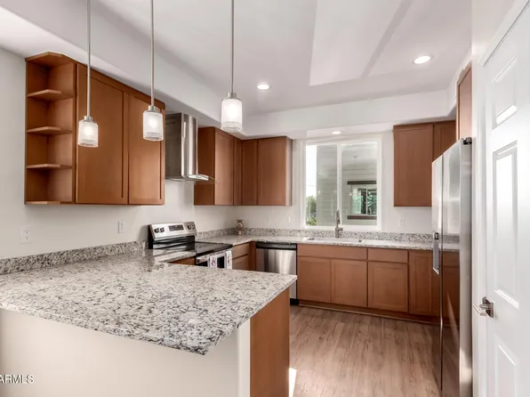 2012 W LAWRENCE Road, Phoenix, AZ 85015