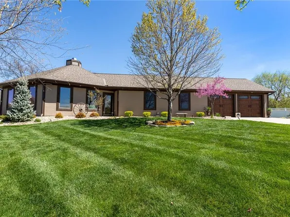 16230 152nd St, Bonner Springs, KS 66012