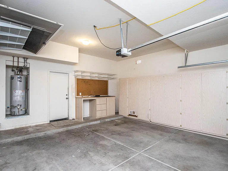 4627 E Dale Ln — Photo 33