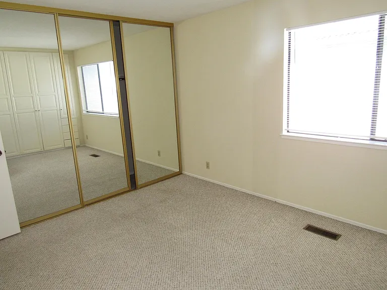 34765 Hemet Cmn — Photo 12