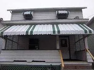 1040 Irwin St photo 1