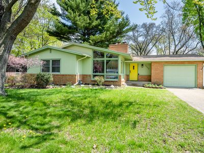 2099 Russell Rd, Benton Harbor, MI, 49022