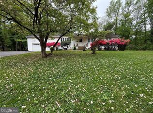 2392 E Ave, Levittown, PA 19056