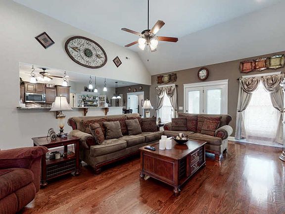 4th image of 954 Cheekwood Trl
