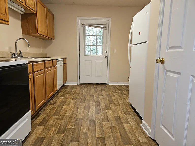 1210 Beaver Creek Dr #B — Photo 4