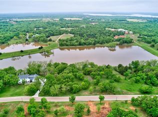2625 Walking Woods Trl, Edmond, OK 73049