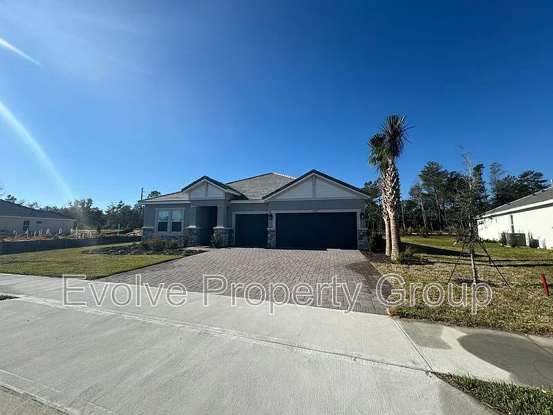4 bed, 4.5 bath, 3267 sqft, $2,795 — Photo 2