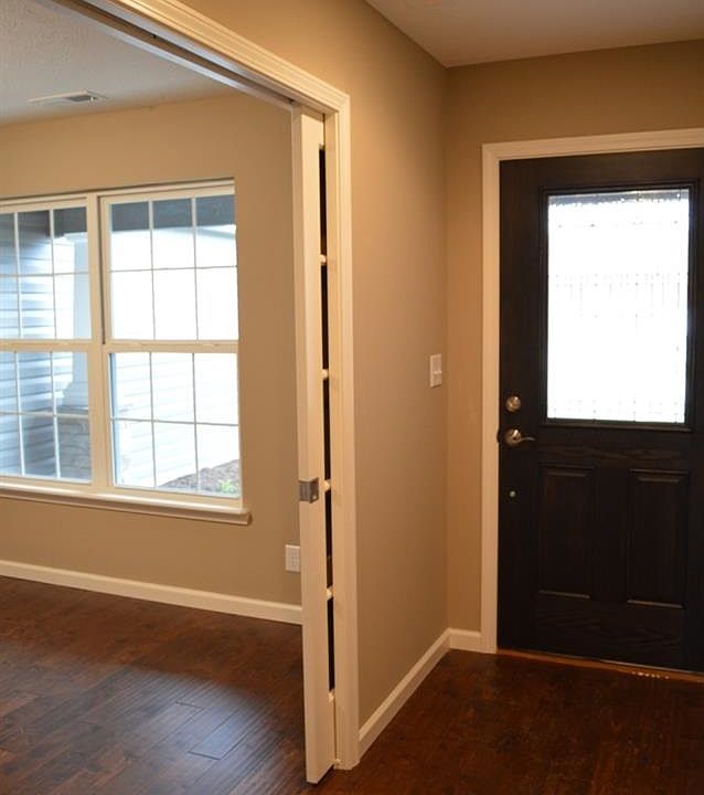 1st image of 4283 Regatta Dr