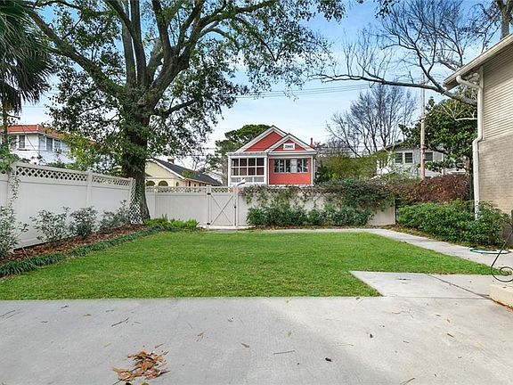 4th image of 2229-31 Lowerline St