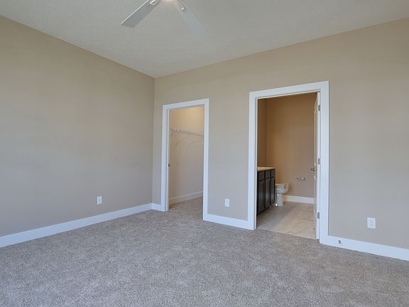 5th image of 40 Asbury Ave