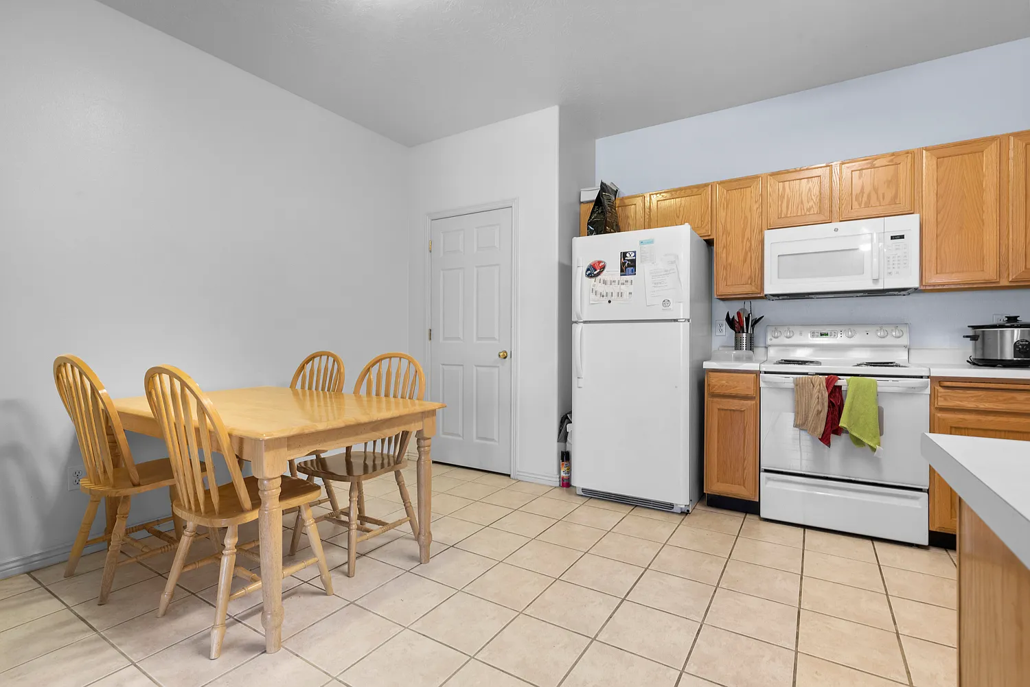 3 bed, $569 — Photo 3