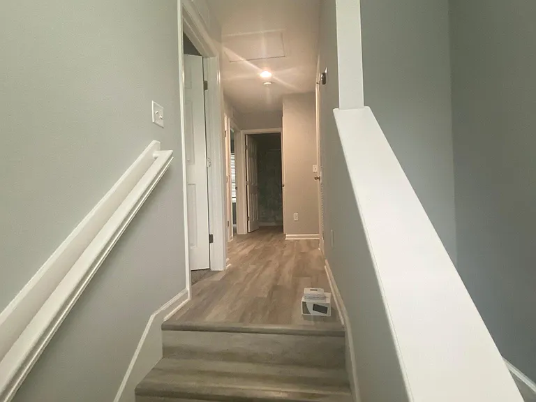 1737 Charlotte St — Photo 20