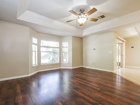 4th image of 1122 Juniper Ct