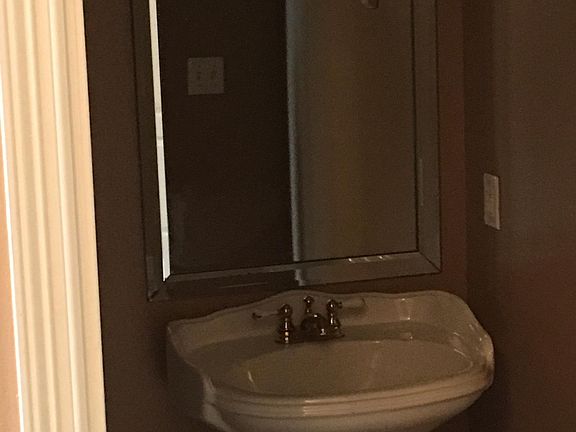3rd image of 2721 Pelican Ave