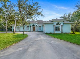 434 Olympic Dr, Rockport, TX 78382