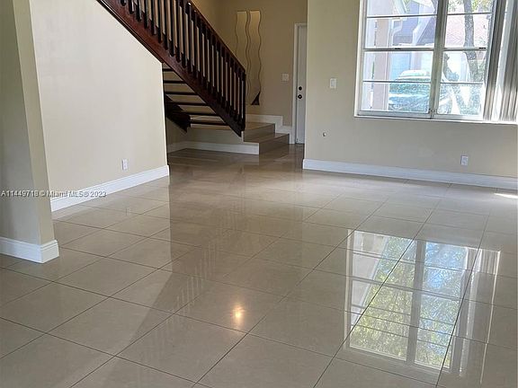 2nd image of 536 Woodgate Cir #D