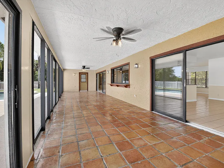 10157 La Reina Rd — Photo 47