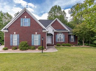302 Clay Brook Dr, Goldsboro, NC 27530