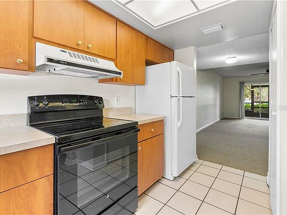 4th image of 14440 Reuter Strasse Dr #802