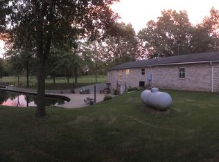 519 Stevenson Dr, Pocahontas, IL 62275