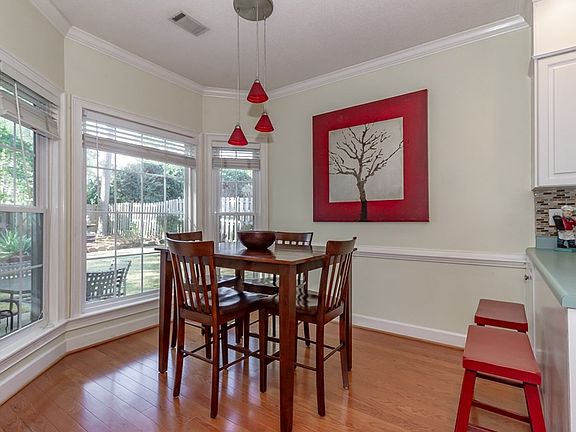 4th image of 4008 Dowling Dr
